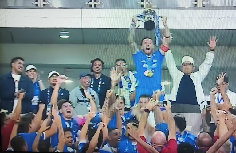 Sejarah Panjang Persib: Hattrick Juara dan Kebanggaan Sunda